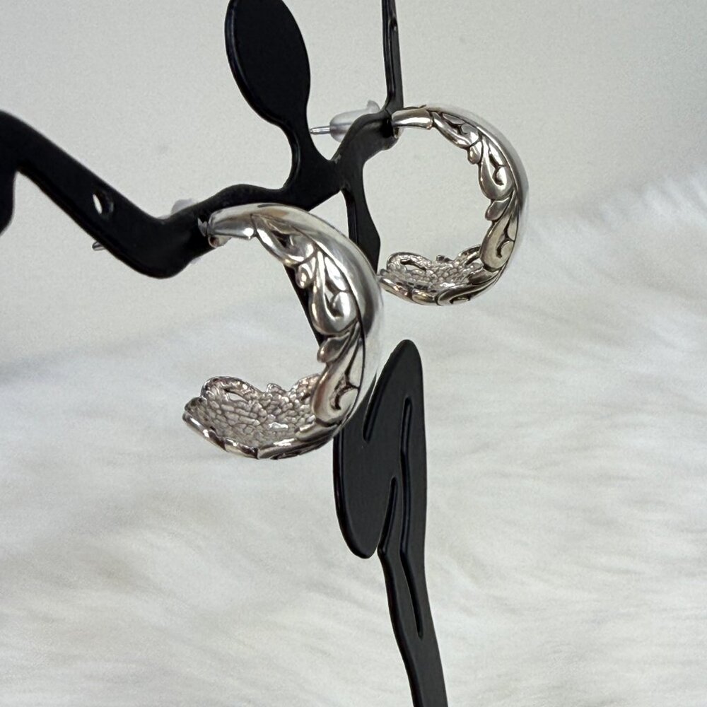 Vintage Jezlaine Sterling Silver J Hoop Cut-out Pierced Earrings - Picture 3 of 7